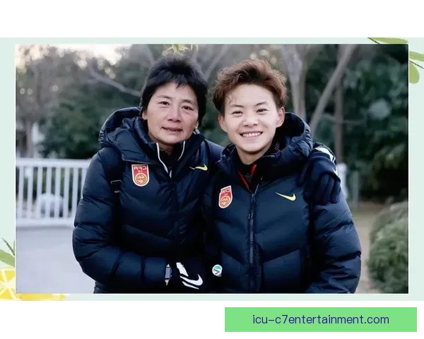 王霜凭借亚冠及洲际赛出色表现成功蝉联中国女子金球奖再创佳绩
